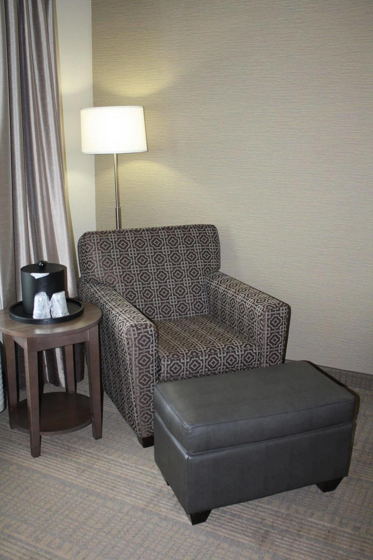 Holiday Inn Express Hotel & Suites Wichita Northeast By Ihg Luaran gambar