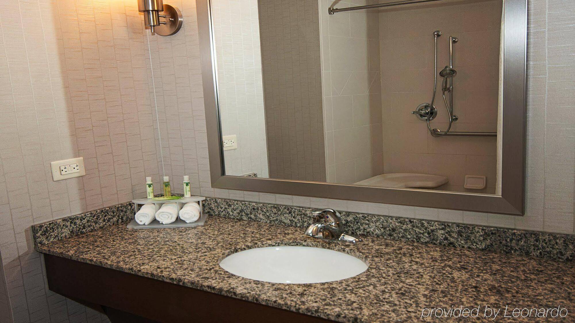 Holiday Inn Express Hotel & Suites Wichita Northeast By Ihg Luaran gambar